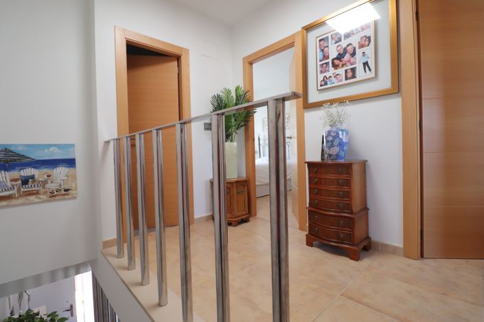 Image No.11-3 Bed Property for sale