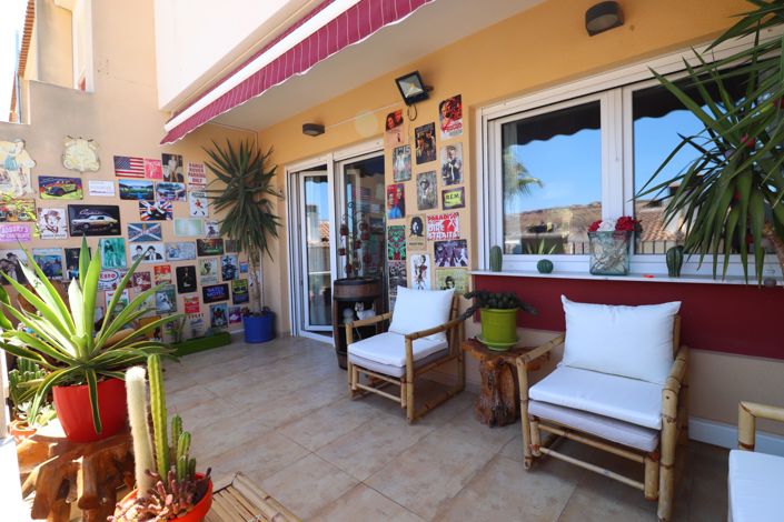 Image No.20-3 Bed Property for sale