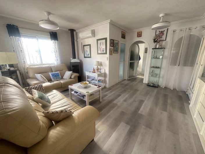 Image No.10-3 Bed Property for sale