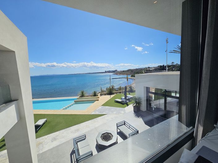 Image No.25-Villa de 5 chambres à vendre à Cabo Roig