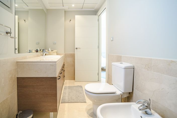 Image No.28-3 Bed Villa for sale