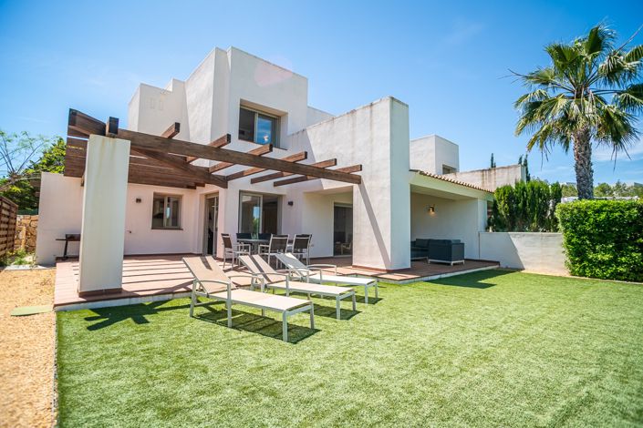 Image No.34-3 Bed Villa for sale