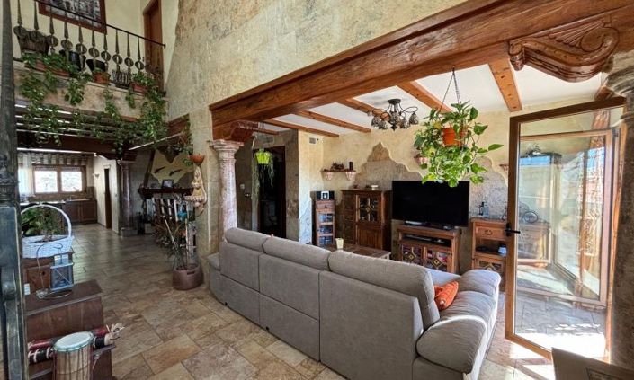 Image No.22-8 Bed Villa for sale