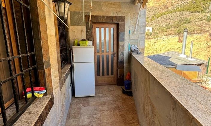 Image No.28-8 Bed Villa for sale