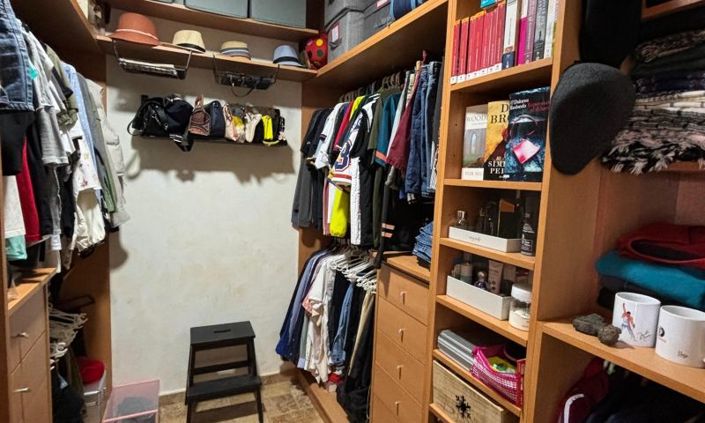 Image No.37-8 Bed Villa for sale