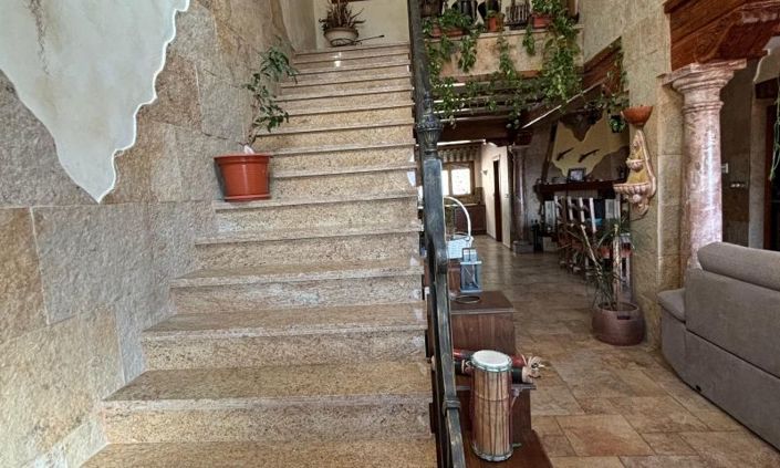 Image No.38-8 Bed Villa for sale