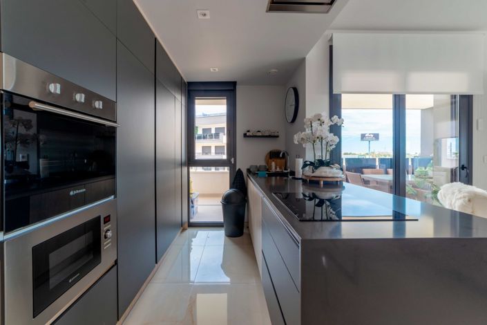 Image No.3-3 Bed Apartment for sale