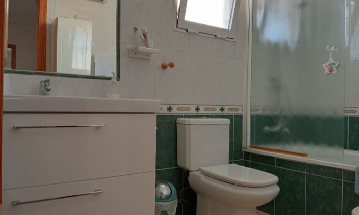 Image No.37-4 Bed Villa for sale