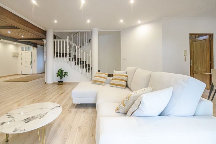 Image No.24-5 Bed Villa for sale