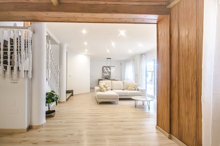 Image No.36-5 Bed Villa for sale