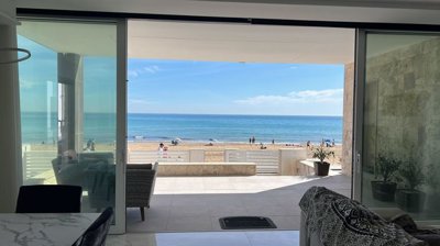 5 Bed Villa for sale