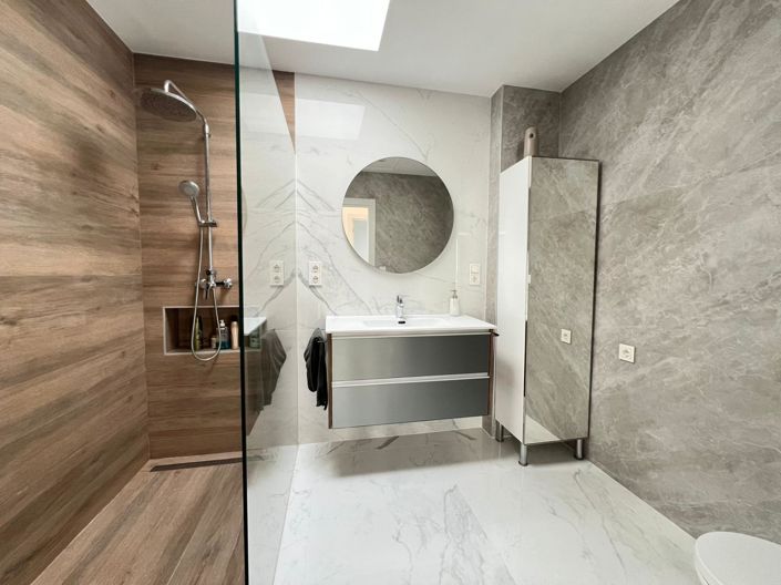 Image No.27-5 Bed Villa for sale