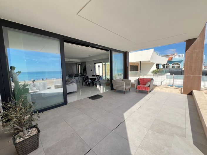 Image No.5-5 Bed Villa for sale