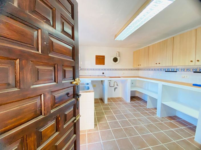 Image No.23-2 Bed Villa for sale