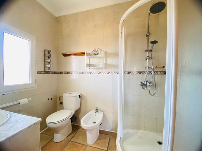 Image No.25-2 Bed Villa for sale