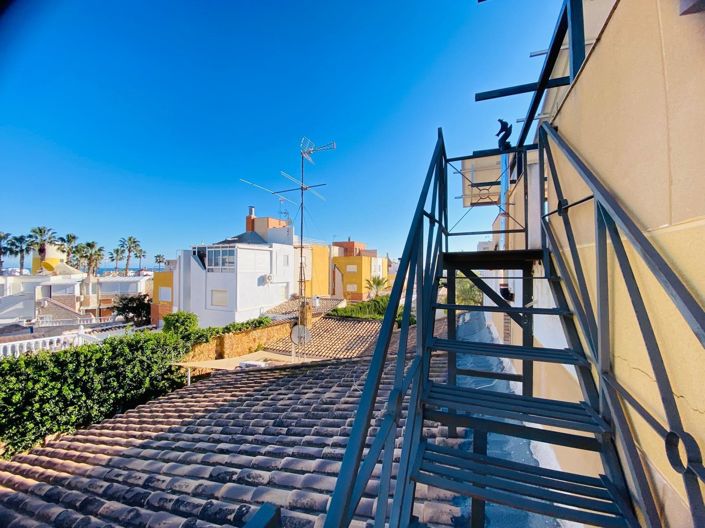 Image No.30-2 Bed Villa for sale