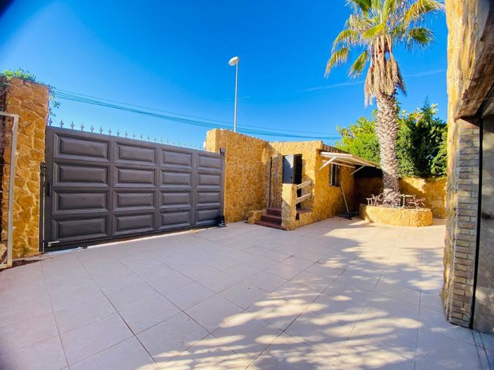 Image No.37-2 Bed Villa for sale