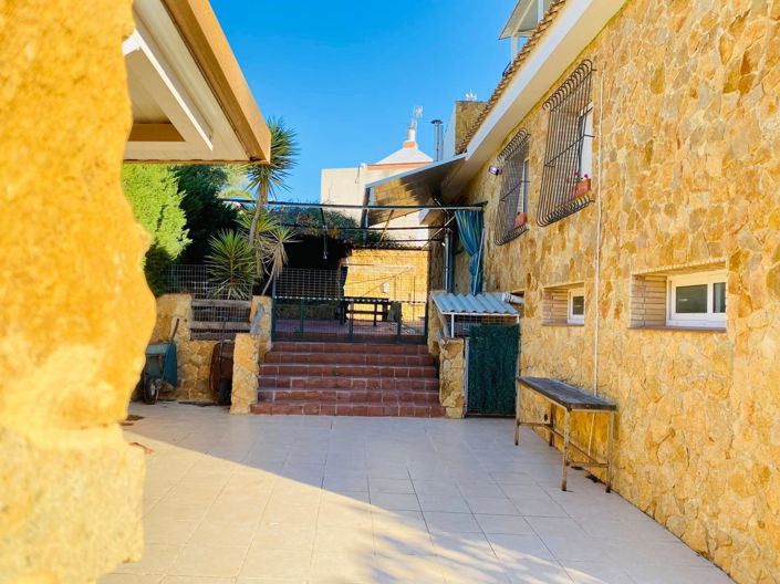 Image No.41-2 Bed Villa for sale