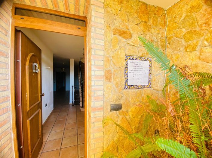 Image No.5-2 Bed Villa for sale