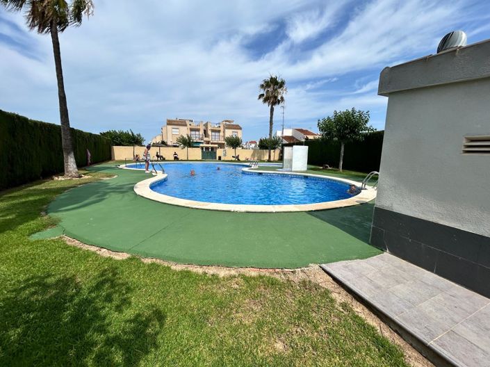 Image No.1-Appartement de 2 chambres à vendre à Torrevieja