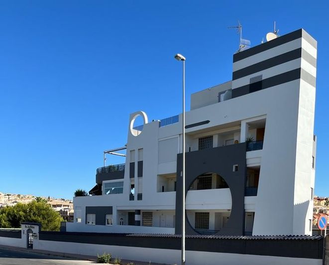 Image No.1-3 Bed Apartment for sale