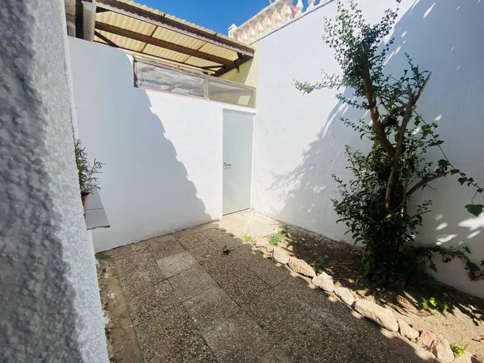 Image No.20-2 Bed Apartment for sale