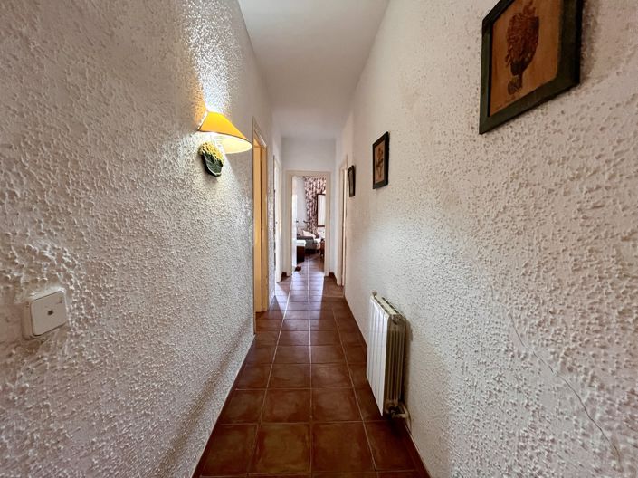 Image No.27-6 Bed Villa for sale