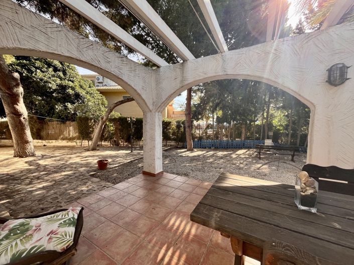 Image No.5-6 Bed Villa for sale