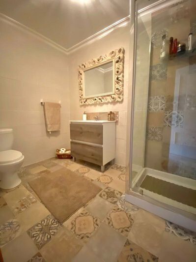 Image No.37-5 Bed Villa for sale