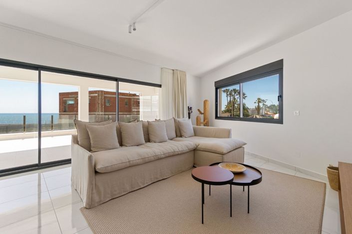 Image No.12-5 Bed Villa for sale