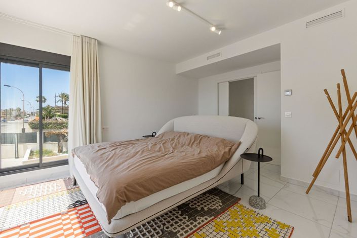 Image No.15-5 Bed Villa for sale