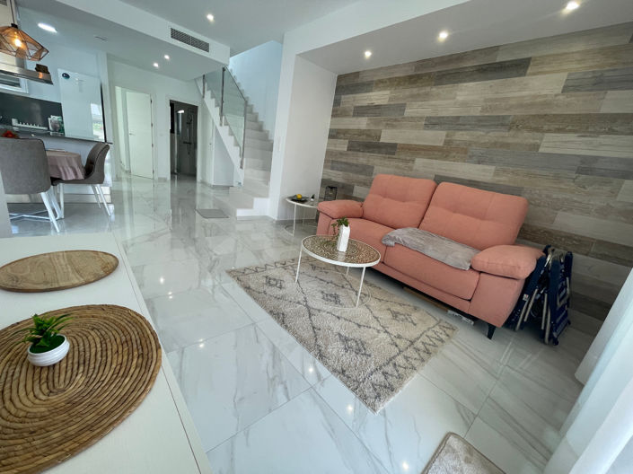 Image No.4-3 Bed Villa for sale