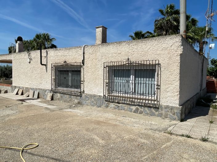 Image No.1-Villa de 4 chambres à vendre à Crevillente