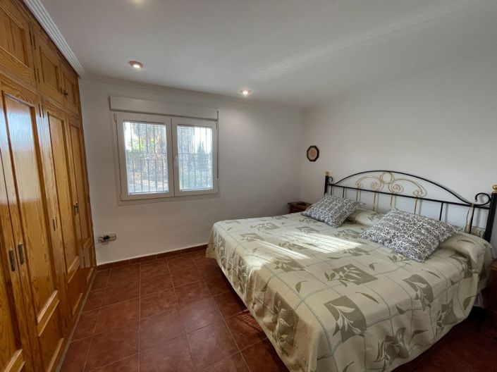 Image No.6-4 Bed Villa for sale