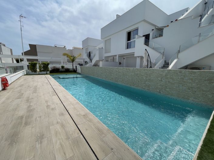 Image No.1-2 Bed Apartment for sale