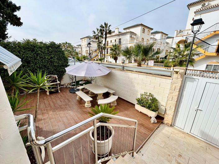 Image No.10-5 Bed Villa for sale