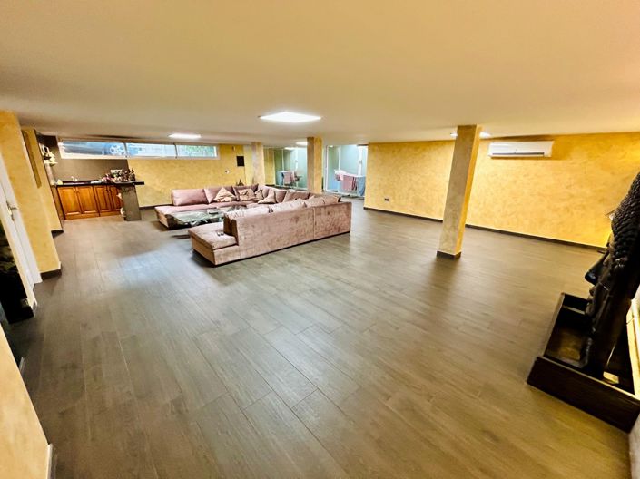 Image No.47-5 Bed Villa for sale