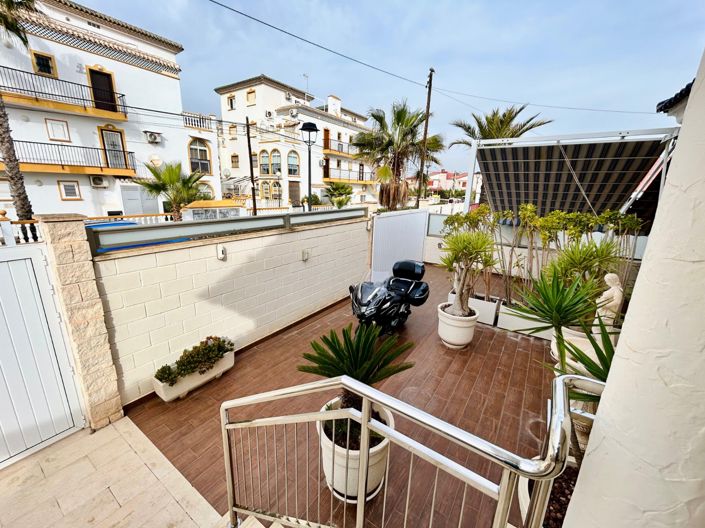 Image No.5-5 Bed Villa for sale