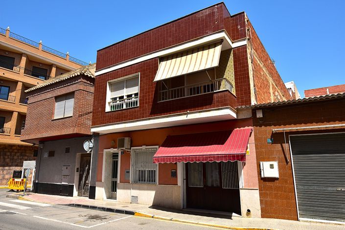 Image No.1-5 Bed Townhouse for sale
