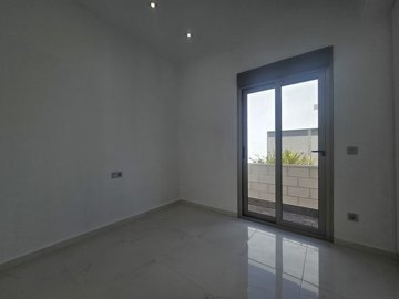 20250807123859xlarge