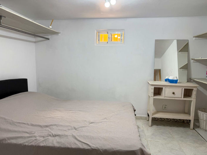 Image No.18-4 Bed Apartment for sale