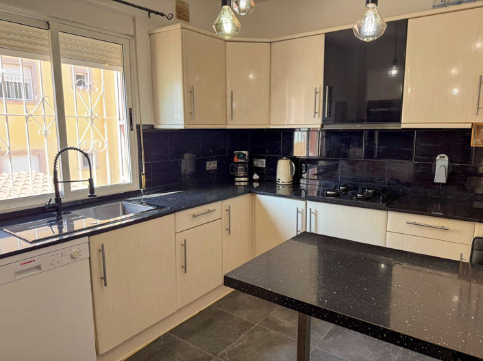 Image No.8-4 Bed Apartment for sale