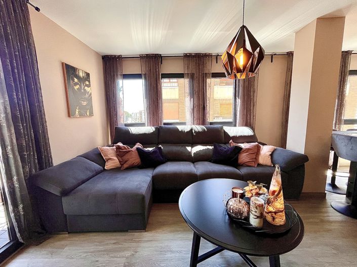 Image No.21-4 Bed Apartment for sale