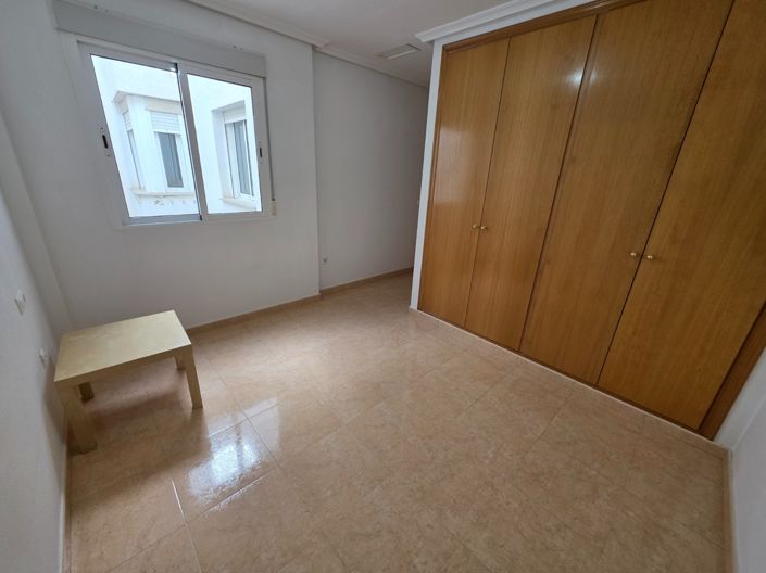 Image No.18-3 Bed Apartment for sale