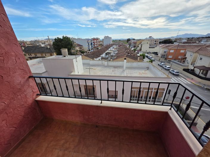 Image No.3-3 Bed Apartment for sale