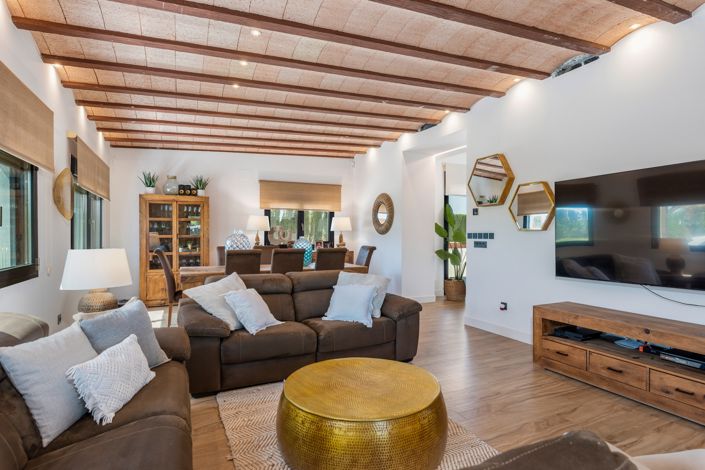 Image No.11-5 Bed Villa for sale