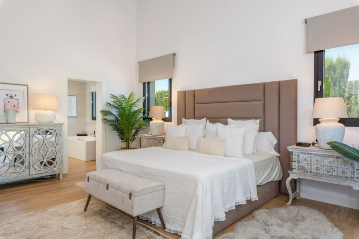 Image No.27-5 Bed Villa for sale