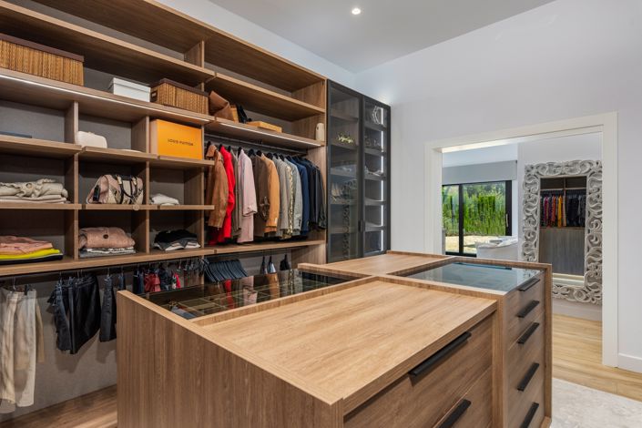 Image No.30-5 Bed Villa for sale