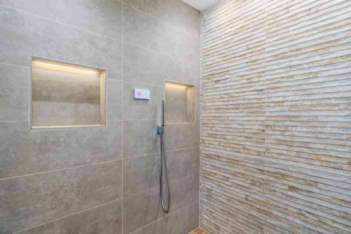 Image No.42-5 Bed Villa for sale