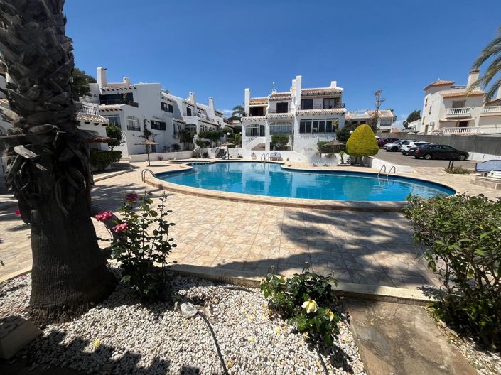 Image No.16-2 Bed Property for sale